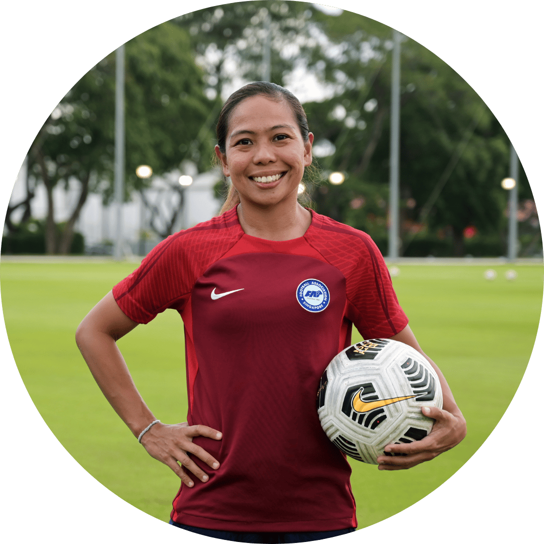 Sports equipment, Smile, Shorts, Football, Jersey, Ball, Sleeve