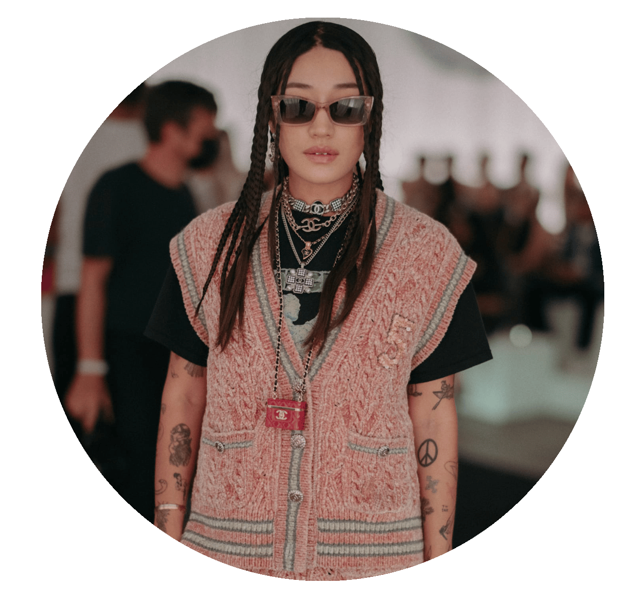 Vision care, Fashion design, Eyewear, Neck, Sleeve, Sunglasses, Goggles